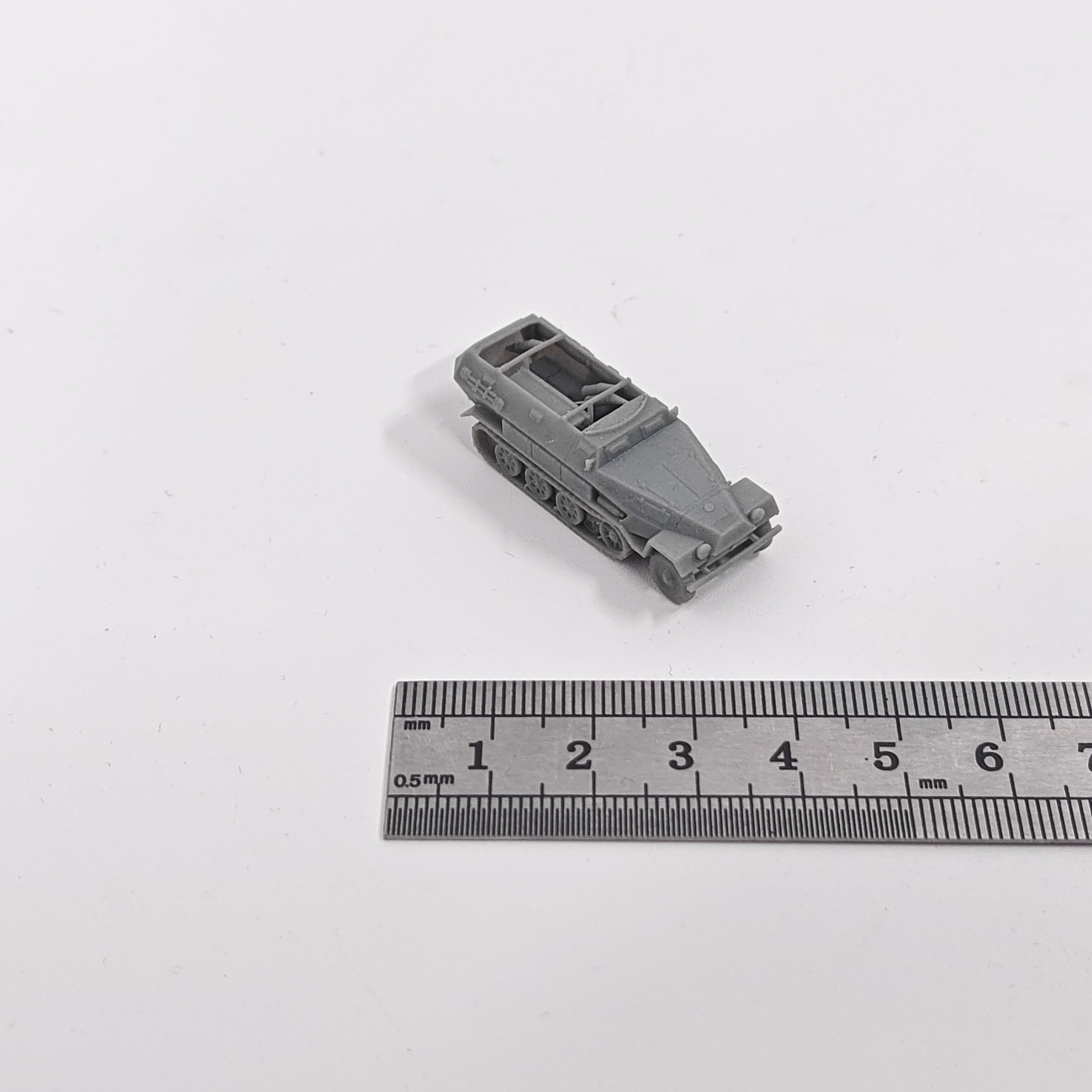 1/144 Scale SdKfz.251/8 Ausf.D - Model Kit Lancelot reseña y precio