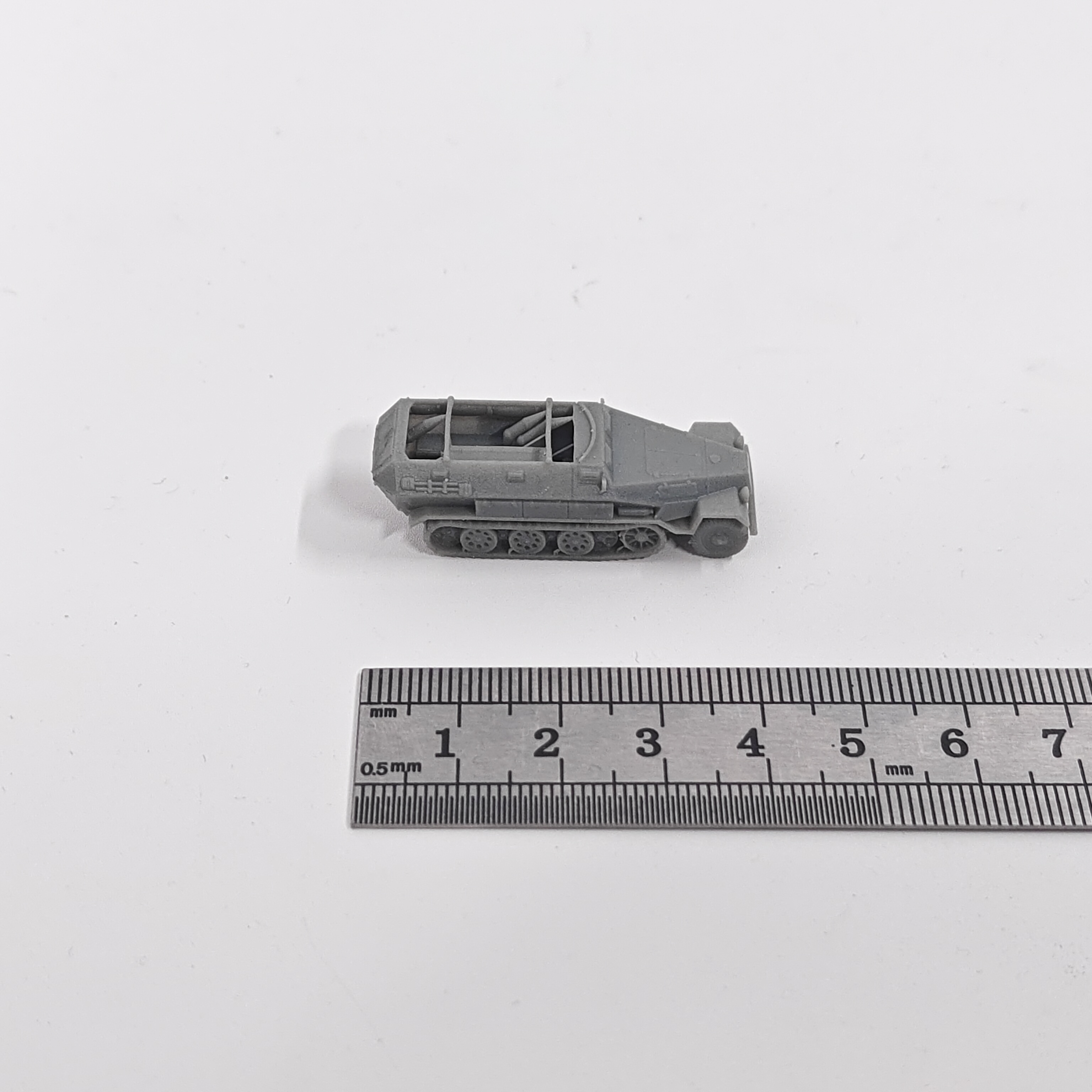 1/144 Scale SdKfz.251/8 Ausf.D - Model Kit Lancelot reseña y precio