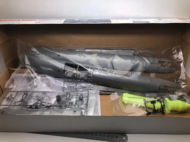 1/144 WWII German U Submarine  - Model Kit Entry Grade reseña y precio