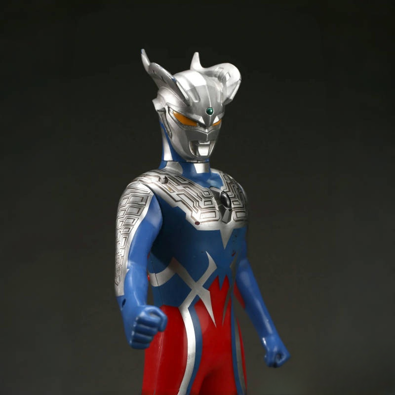 Bandai Ultraman Zero Voice Ult - Model Kit Ultraman reseña y precio