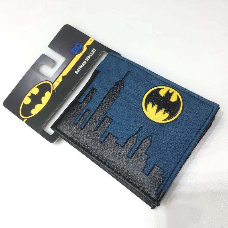 DC Batman Superhero Bifold PU  - Model Kit Batman reseña y precio