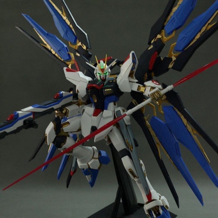 In Stock PG 1/60 DABAN Strike  - Model Kit Daban reseña y precio