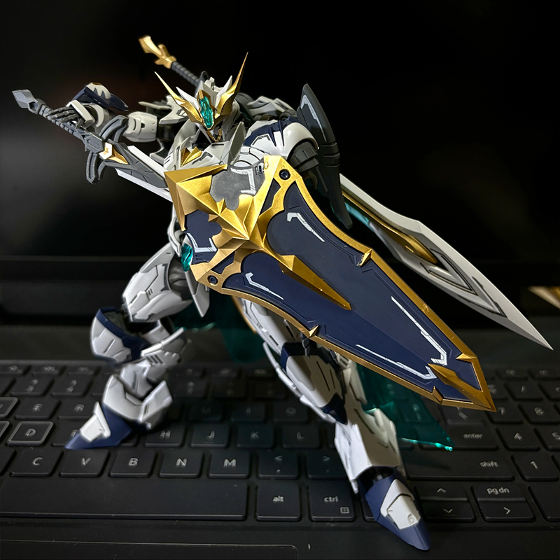 Original Snaa Titan Greatsword - Model Kit Snaa reseña y precio