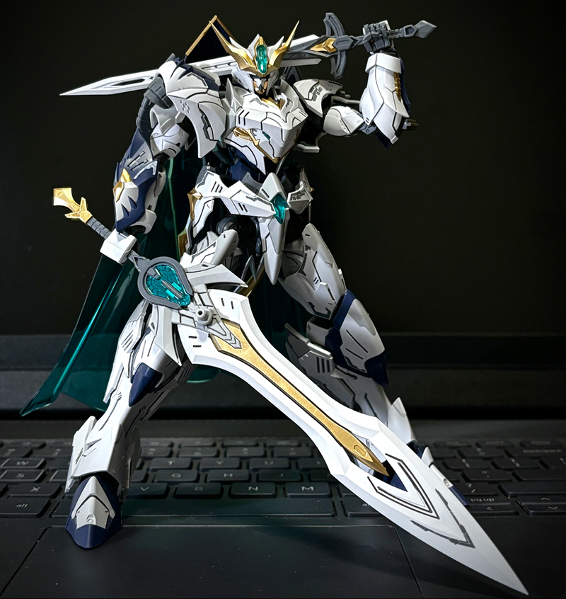 Original Snaa Titan Greatsword - Model Kit Snaa reseña y precio