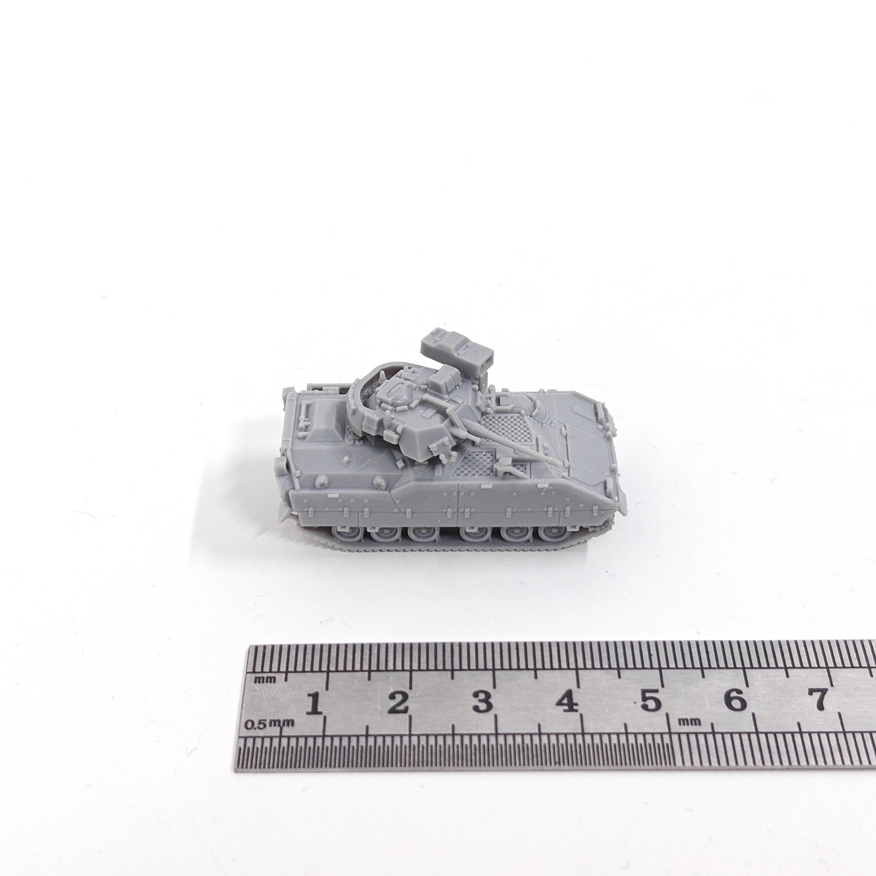 1/144 Scale M3A1 Bradley Caval - Model Kit Lancelot reseña y precio