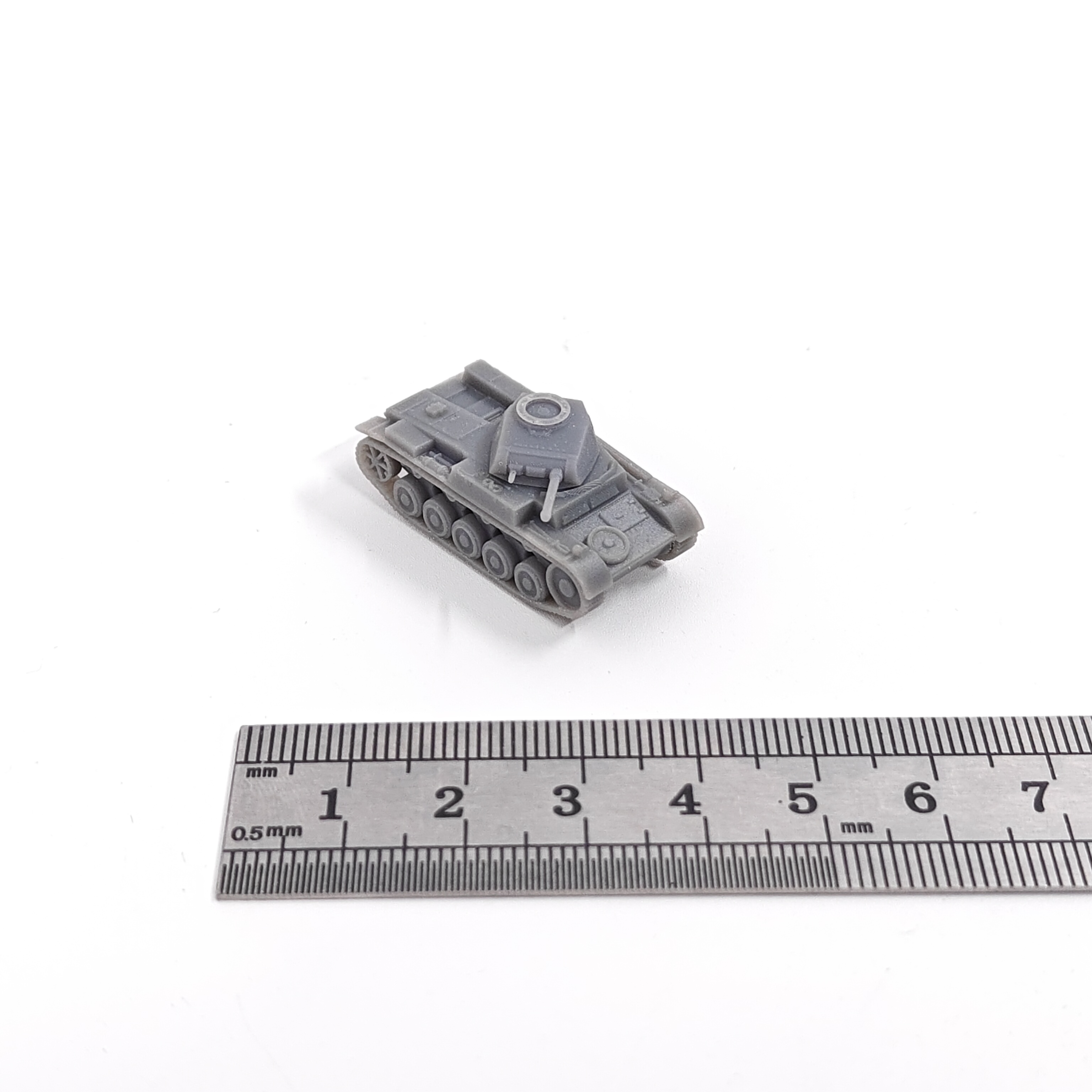 1/144 Scale Panzer II Ausf.F M - Model Kit Entry Grade reseña y precio
