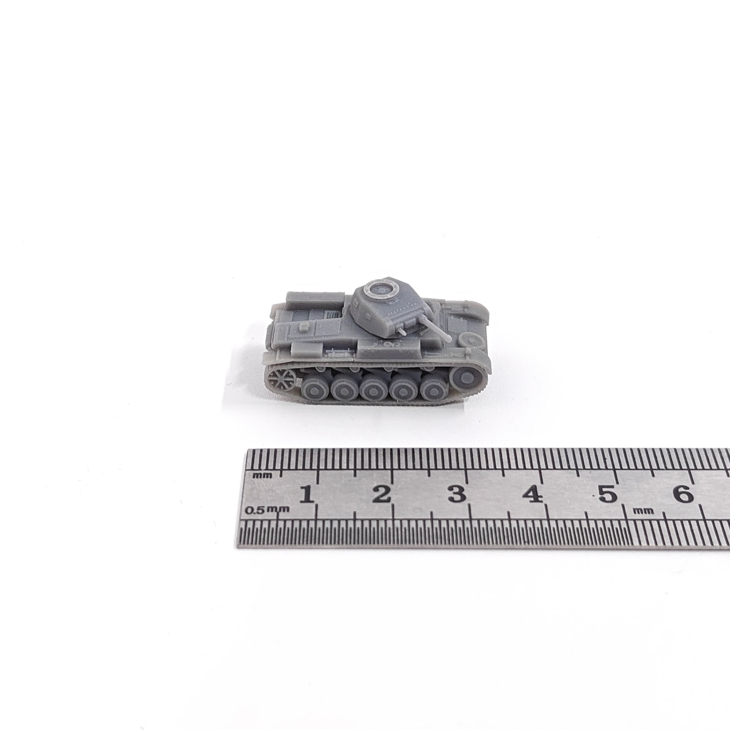 1/144 Scale Panzer II Ausf.F M - Model Kit Entry Grade reseña y precio