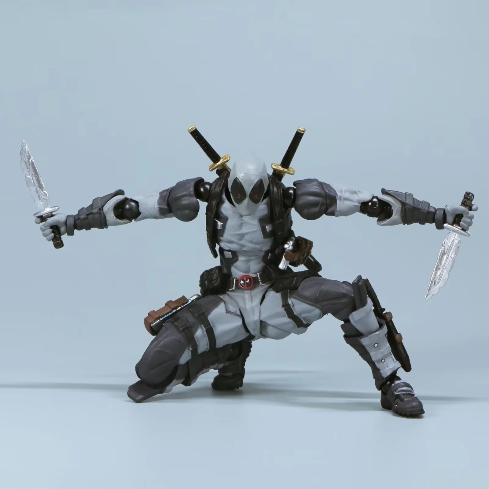 AMAZING YAMAGUCHI Deadpool 2.0 - Model Kit Batman reseña y precio