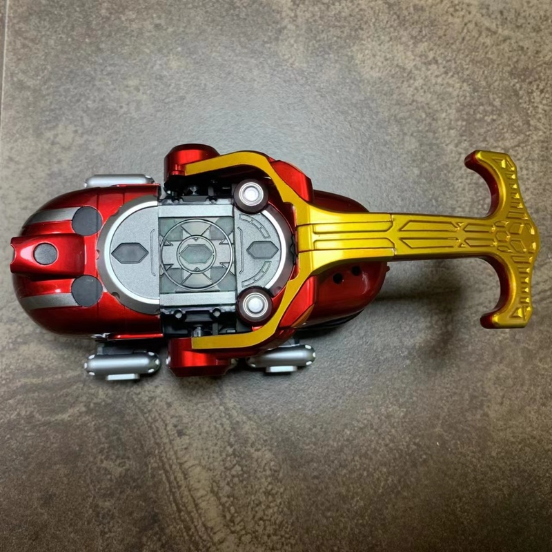 Kamen Rider Wasp Bracelet Tran - Model Kit Kamen Rider reseña y precio
