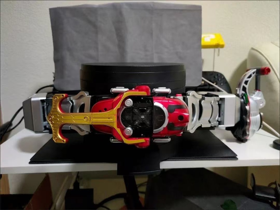 Kamen Rider Wasp Bracelet Tran - Model Kit Kamen Rider reseña y precio